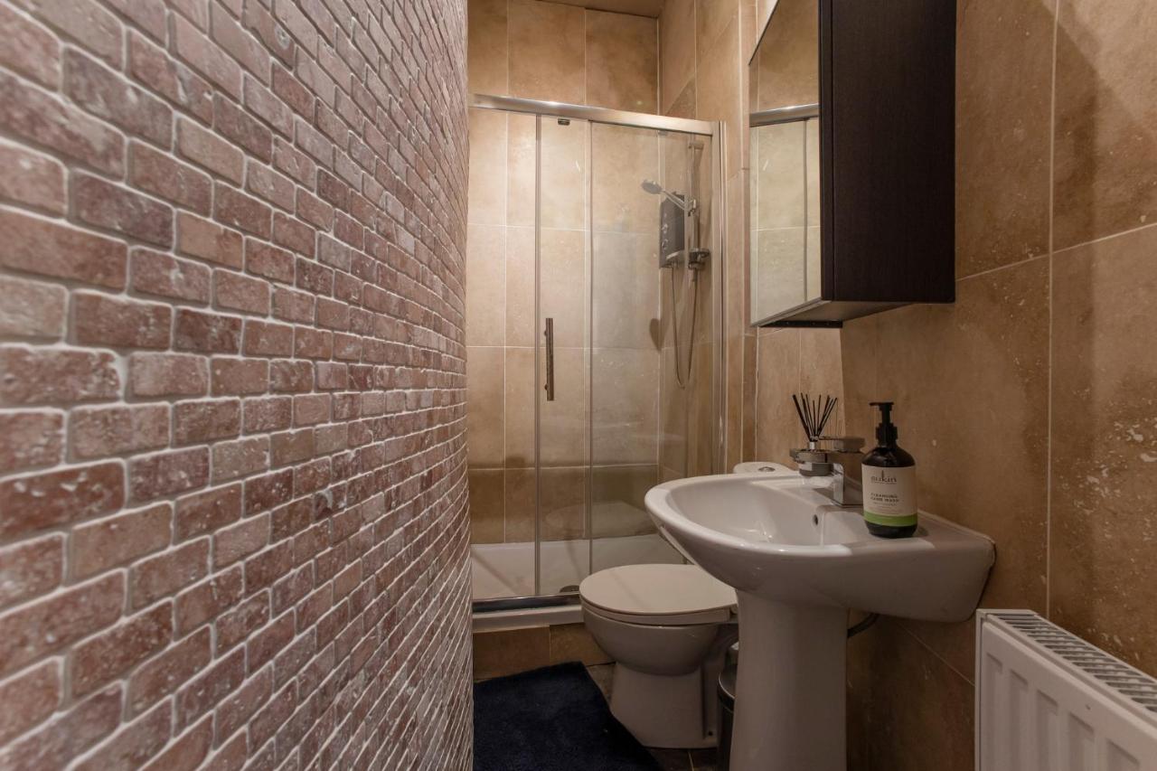 2 Bed In Great Location 15-20 Minutes Walk To Sec Apartamento Glasgow Exterior foto