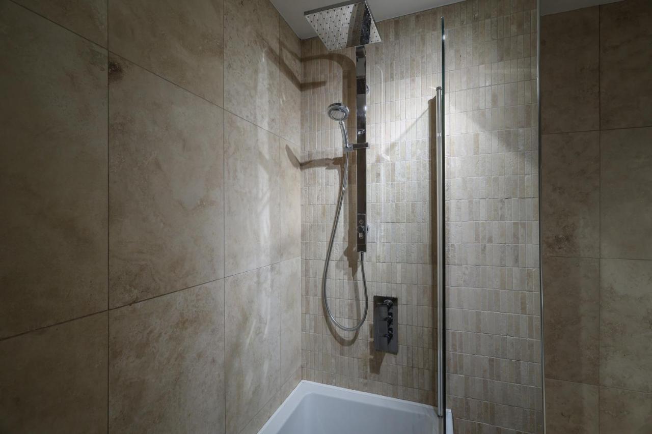 2 Bed In Great Location 15-20 Minutes Walk To Sec Apartamento Glasgow Exterior foto