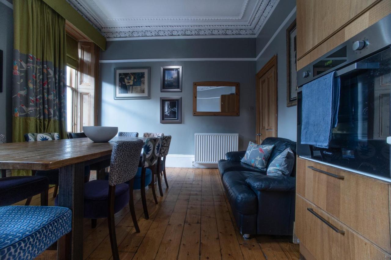 2 Bed In Great Location 15-20 Minutes Walk To Sec Apartamento Glasgow Exterior foto